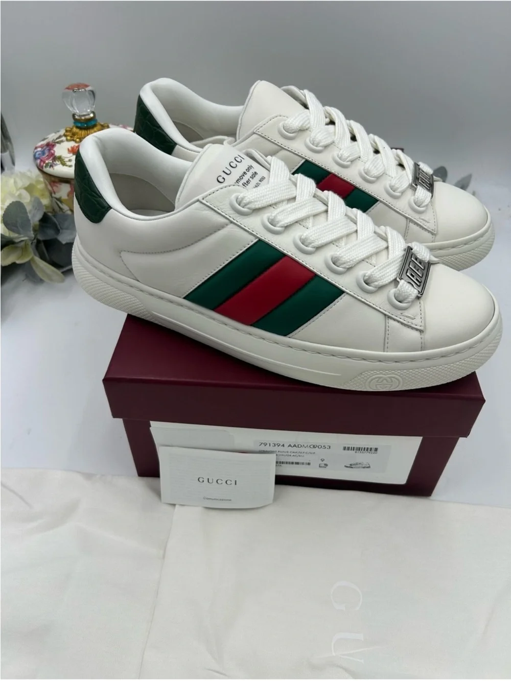 Men’s Gucci ace Webb stripe leather sneakers size 9 fits 10 US made in Italy